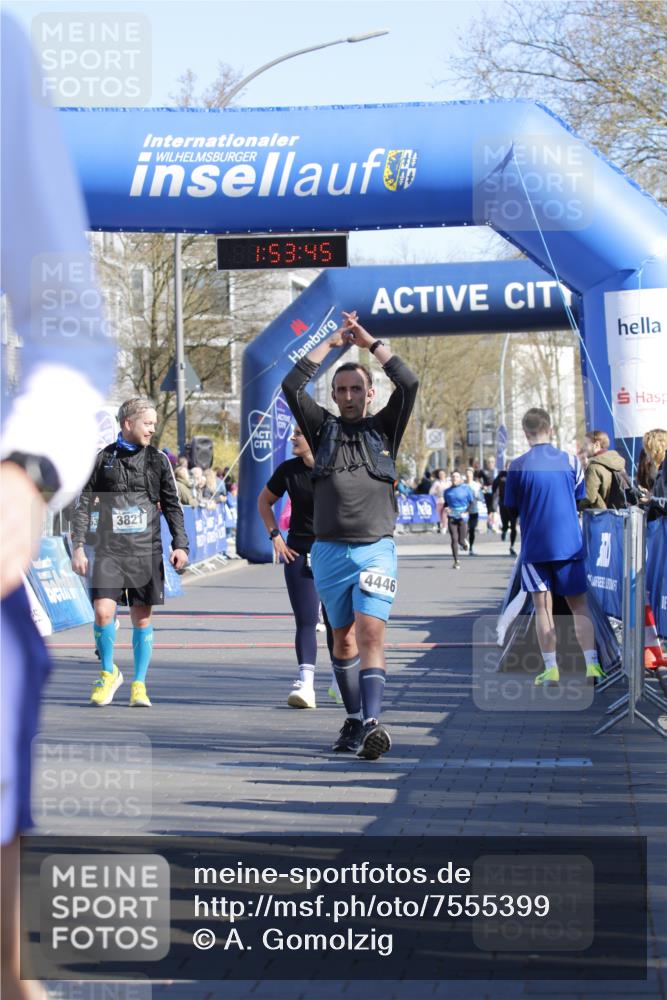 06.04.2025 - 44. Internationalen Wilhelmsburger Insellauf A. Gomolzig http://msf.ph/oto/7555399 06.04.2025 10:43:44 Ziel 3735, 3821, 3924, 4446, 4476, 4536 meine-sportfotos.de