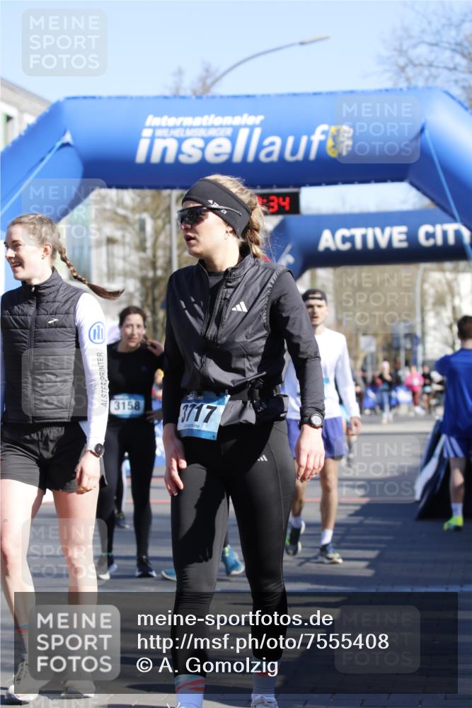 06.04.2025 - 44. Internationalen Wilhelmsburger Insellauf A. Gomolzig http://msf.ph/oto/7555408 06.04.2025 10:43:32 Ziel 3158, 3706, 3717, 3821, 3827, 4395, 4614 meine-sportfotos.de