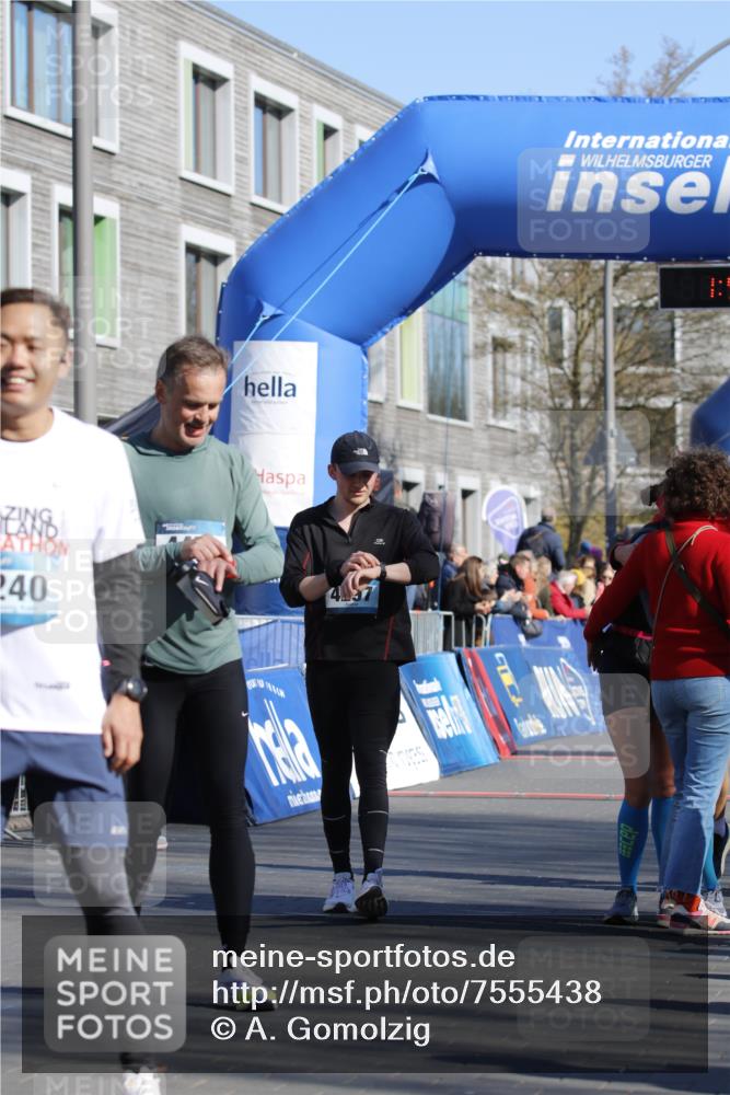 06.04.2025 - 44. Internationalen Wilhelmsburger Insellauf A. Gomolzig http://msf.ph/oto/7555438 06.04.2025 10:42:41 Ziel 3320, 3503, 3903, 4240, 4297, 4458 meine-sportfotos.de