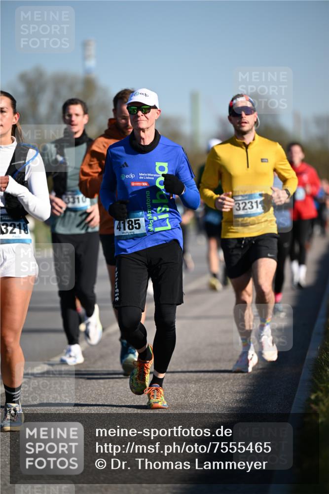 06.04.2025 - 44. Internationalen Wilhelmsburger Insellauf Dr. Thomas Lammeyer http://msf.ph/oto/7555465 06.04.2025 09:31:16 Laufen 10, 3218, 4185, 3231 meine-sportfotos.de