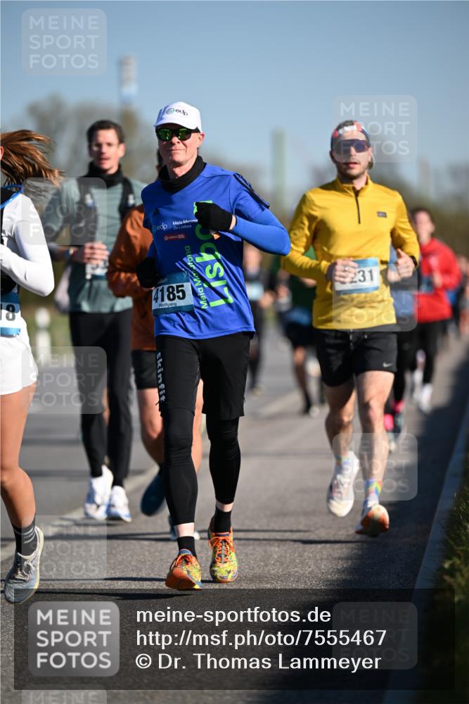 06.04.2025 - 44. Internationalen Wilhelmsburger Insellauf Dr. Thomas Lammeyer http://msf.ph/oto/7555467 06.04.2025 09:31:16 Laufen 10, 18, 4185, 231 meine-sportfotos.de