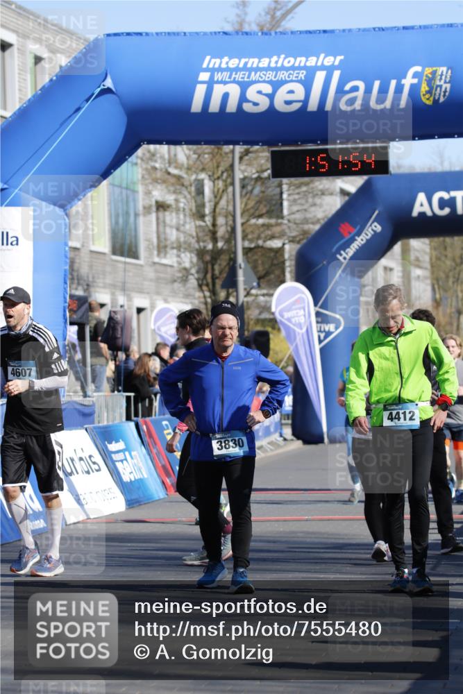06.04.2025 - 44. Internationalen Wilhelmsburger Insellauf A. Gomolzig http://msf.ph/oto/7555480 06.04.2025 10:41:52 Ziel 3017, 3308, 3446, 3830, 3890, 3891, 3941, 4115, 4412, 4566, 4607 meine-sportfotos.de