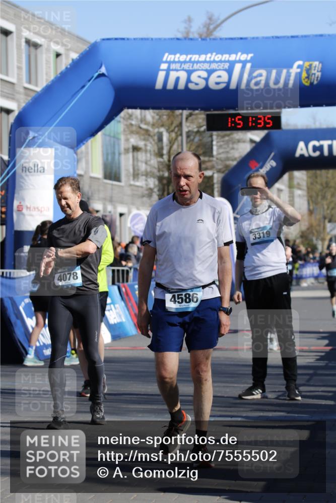 06.04.2025 - 44. Internationalen Wilhelmsburger Insellauf A. Gomolzig http://msf.ph/oto/7555502 06.04.2025 10:41:33 Ziel 3104, 3208, 3960, 4078, 4554, 4586 meine-sportfotos.de