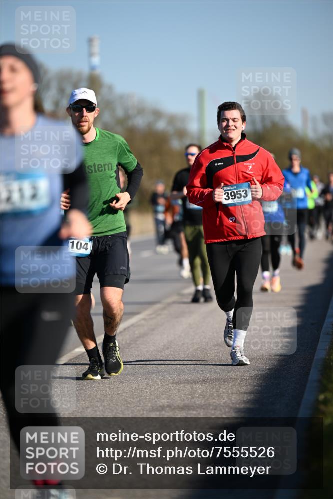 06.04.2025 - 44. Internationalen Wilhelmsburger Insellauf Dr. Thomas Lammeyer http://msf.ph/oto/7555526 06.04.2025 09:31:22 Laufen 312, 3953, 104 meine-sportfotos.de
