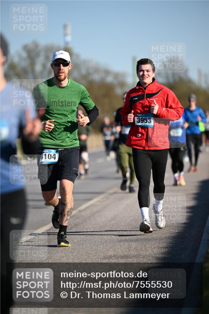 06.04.2025 - 44. Internationalen Wilhelmsburger Insellauf Dr. Thomas Lammeyer http://msf.ph/oto/7555530 06.04.2025 09:31:22 Laufen 4104, 3953 meine-sportfotos.de
