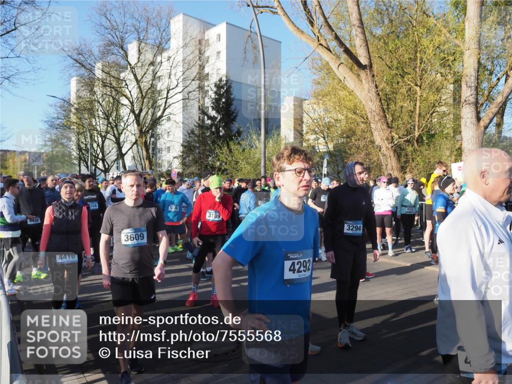 06.04.2025 - 44. Internationalen Wilhelmsburger Insellauf Luisa Fischer http://msf.ph/oto/7555568 06.04.2025 08:45:52 Ziel 4496, 358, 4410, 3609, 5126, 431, 3189, 4292, 3294, 4378 meine-sportfotos.de