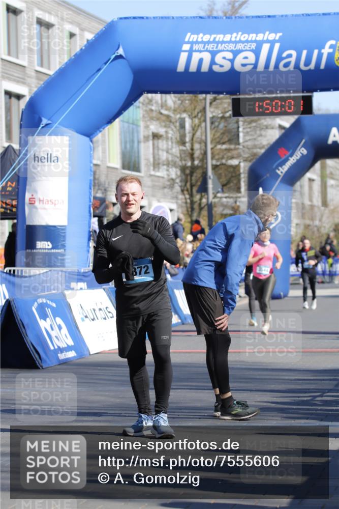 06.04.2025 - 44. Internationalen Wilhelmsburger Insellauf A. Gomolzig http://msf.ph/oto/7555606 06.04.2025 10:39:59 Ziel 3544, 3729, 3872, 3887, 4344 meine-sportfotos.de