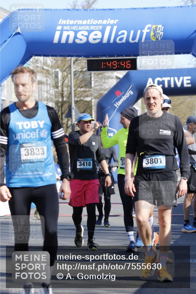 06.04.2025 - 44. Internationalen Wilhelmsburger Insellauf A. Gomolzig http://msf.ph/oto/7555630 06.04.2025 10:39:44 Ziel 3417, 3418, 3756, 3801, 3833, 4065, 4067, 5095, 5179 meine-sportfotos.de