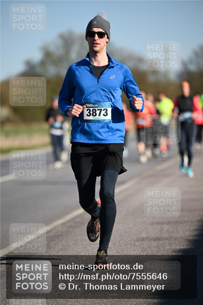 06.04.2025 - 44. Internationalen Wilhelmsburger Insellauf Dr. Thomas Lammeyer http://msf.ph/oto/7555646 06.04.2025 09:31:31 Laufen 3873 meine-sportfotos.de