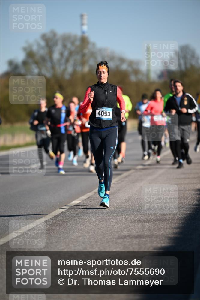 06.04.2025 - 44. Internationalen Wilhelmsburger Insellauf Dr. Thomas Lammeyer http://msf.ph/oto/7555690 06.04.2025 09:31:35 Laufen 4093 meine-sportfotos.de