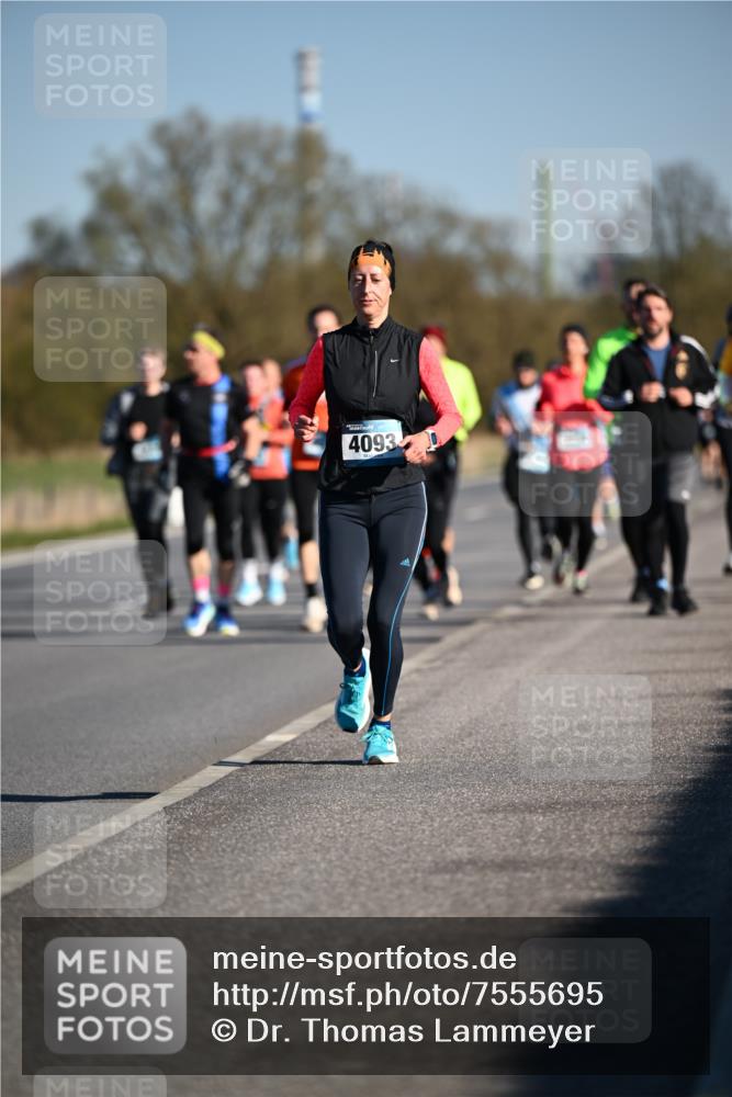 06.04.2025 - 44. Internationalen Wilhelmsburger Insellauf Dr. Thomas Lammeyer http://msf.ph/oto/7555695 06.04.2025 09:31:35 Laufen 4093 meine-sportfotos.de