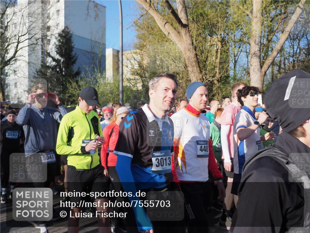 06.04.2025 - 44. Internationalen Wilhelmsburger Insellauf Luisa Fischer http://msf.ph/oto/7555703 06.04.2025 08:50:17 Ziel 3593, 5041, 3013, 448, 38, 3512 meine-sportfotos.de