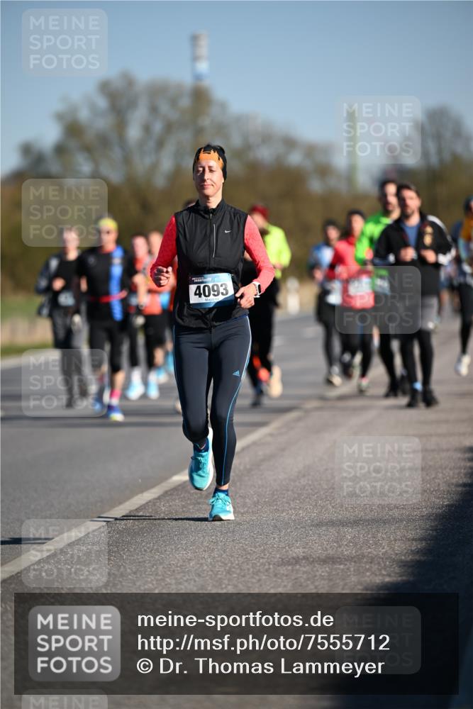 06.04.2025 - 44. Internationalen Wilhelmsburger Insellauf Dr. Thomas Lammeyer http://msf.ph/oto/7555712 06.04.2025 09:31:36 Laufen 4093 meine-sportfotos.de
