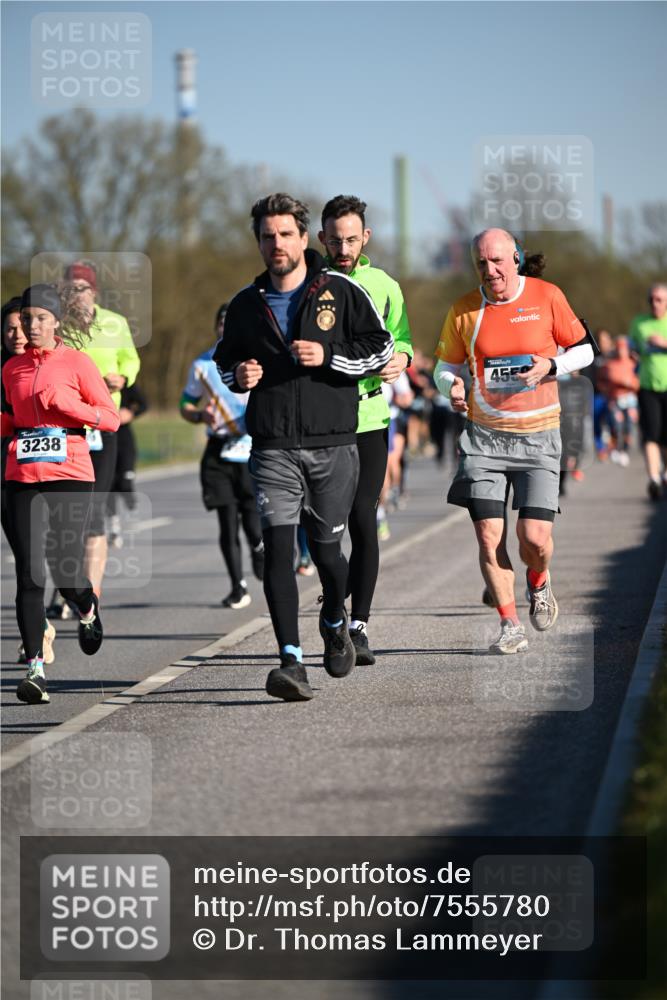 06.04.2025 - 44. Internationalen Wilhelmsburger Insellauf Dr. Thomas Lammeyer http://msf.ph/oto/7555780 06.04.2025 09:31:39 Laufen 3238, 455 meine-sportfotos.de