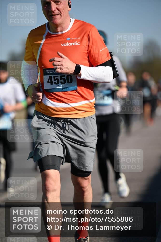 06.04.2025 - 44. Internationalen Wilhelmsburger Insellauf Dr. Thomas Lammeyer http://msf.ph/oto/7555886 06.04.2025 09:31:44 Laufen 44, 4550 meine-sportfotos.de