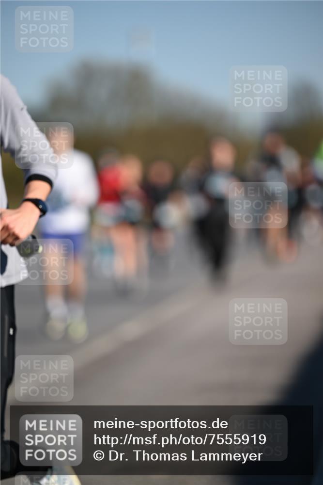 06.04.2025 - 44. Internationalen Wilhelmsburger Insellauf Dr. Thomas Lammeyer http://msf.ph/oto/7555919 06.04.2025 09:31:46 Laufen  meine-sportfotos.de
