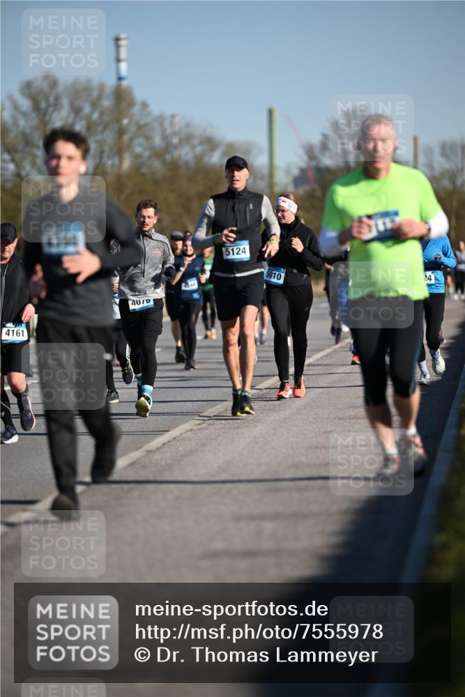 06.04.2025 - 44. Internationalen Wilhelmsburger Insellauf Dr. Thomas Lammeyer http://msf.ph/oto/7555978 06.04.2025 09:31:50 Laufen 4161, 43910, 4070, 5124, 24, 5010 meine-sportfotos.de