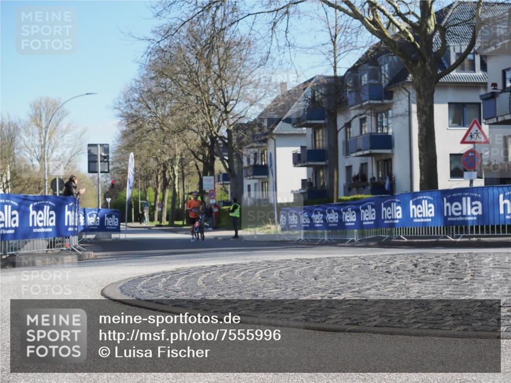 06.04.2025 - 44. Internationalen Wilhelmsburger Insellauf Luisa Fischer http://msf.ph/oto/7555996 06.04.2025 10:05:17 Ziel  meine-sportfotos.de
