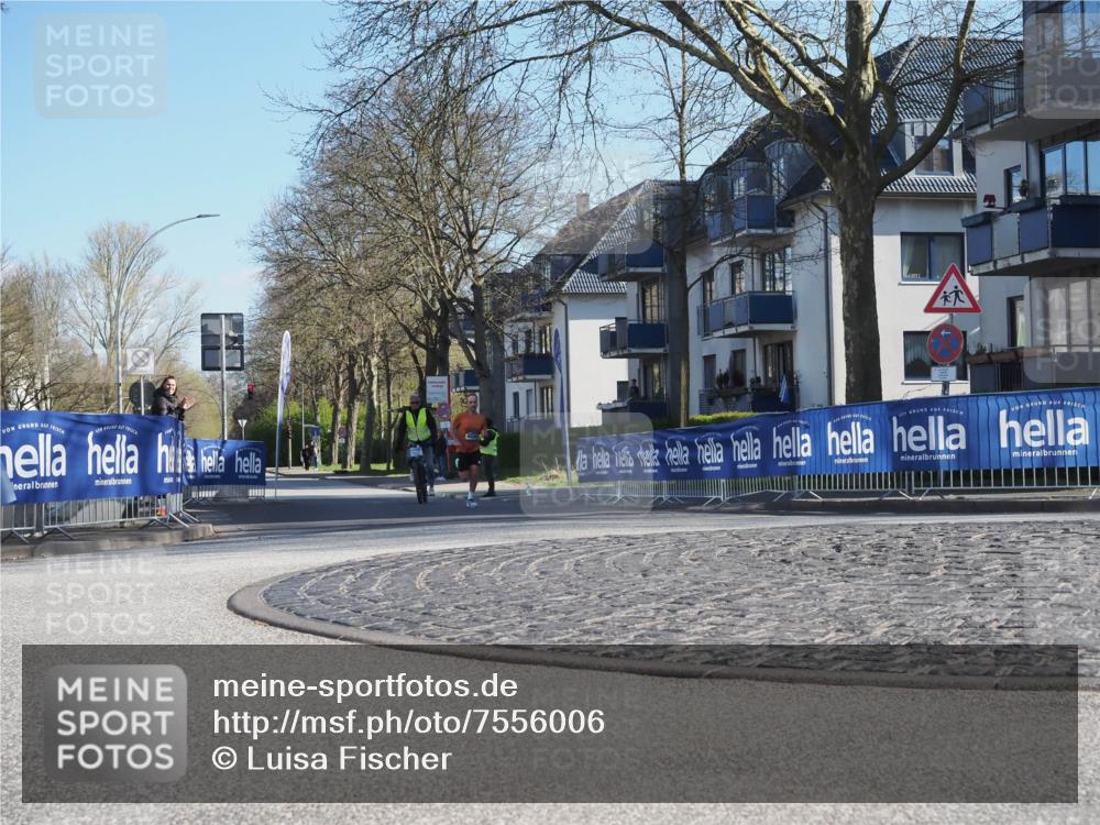 06.04.2025 - 44. Internationalen Wilhelmsburger Insellauf Luisa Fischer http://msf.ph/oto/7556006 06.04.2025 10:05:18 Ziel  meine-sportfotos.de