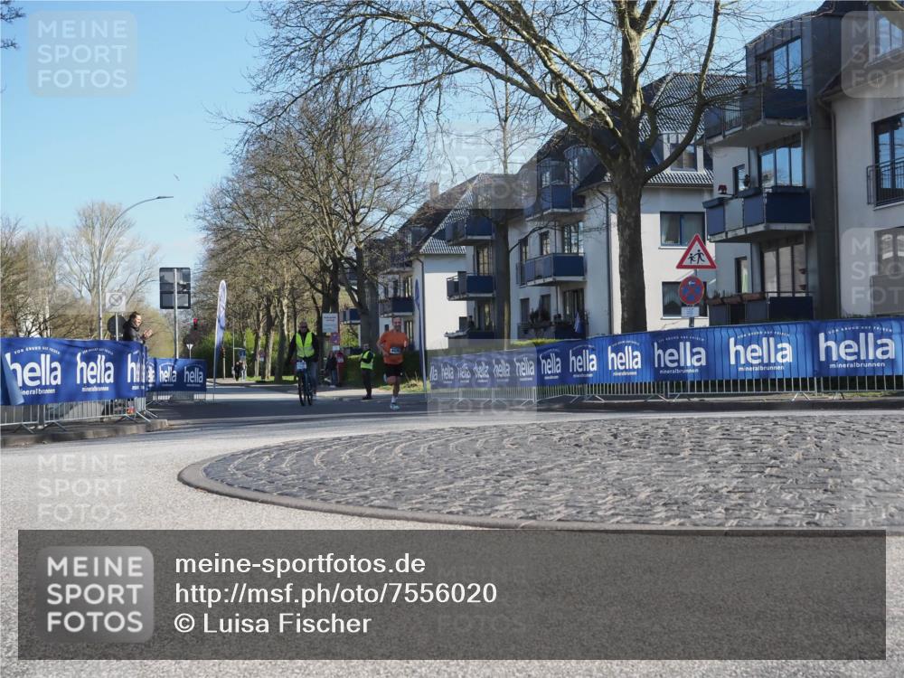 06.04.2025 - 44. Internationalen Wilhelmsburger Insellauf Luisa Fischer http://msf.ph/oto/7556020 06.04.2025 10:05:18 Ziel  meine-sportfotos.de