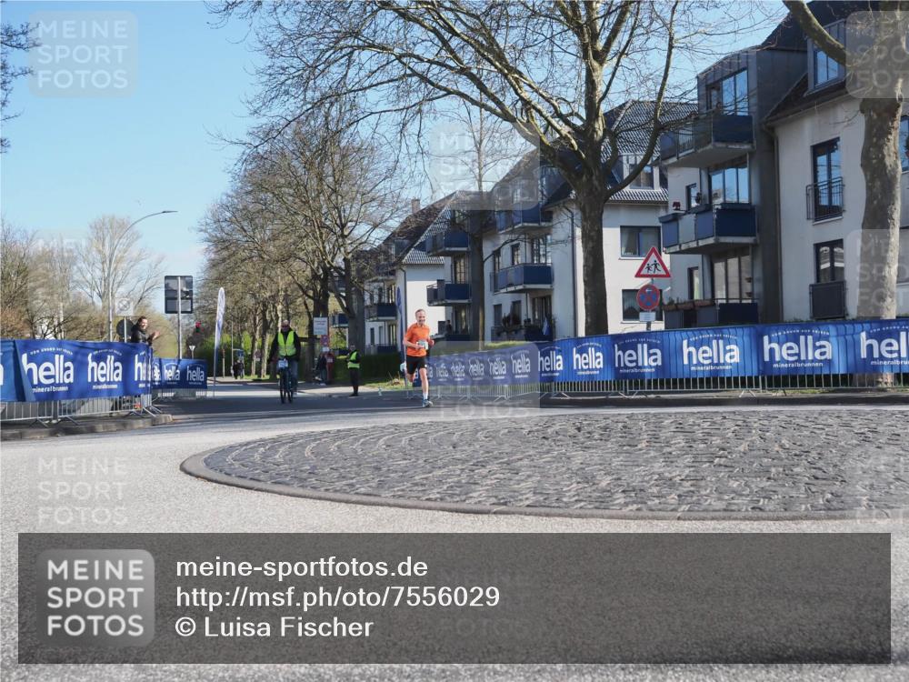 06.04.2025 - 44. Internationalen Wilhelmsburger Insellauf Luisa Fischer http://msf.ph/oto/7556029 06.04.2025 10:05:19 Ziel  meine-sportfotos.de