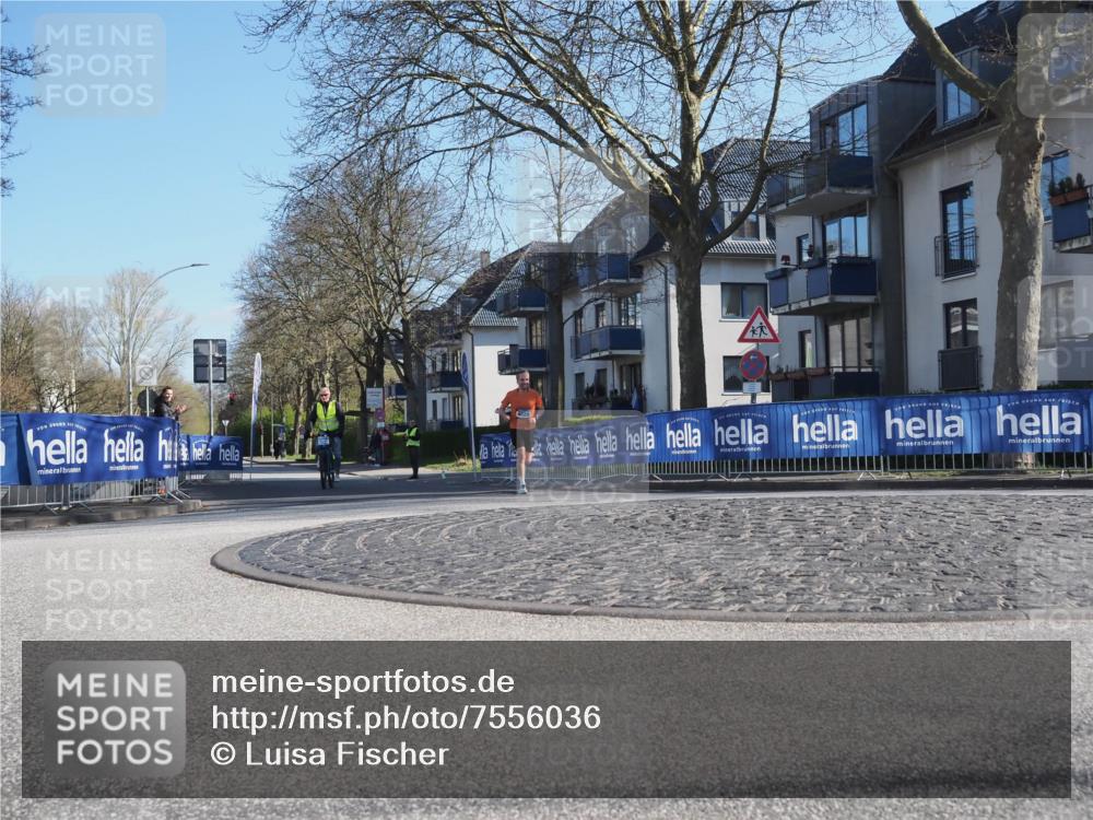 06.04.2025 - 44. Internationalen Wilhelmsburger Insellauf Luisa Fischer http://msf.ph/oto/7556036 06.04.2025 10:05:19 Ziel 4020 meine-sportfotos.de