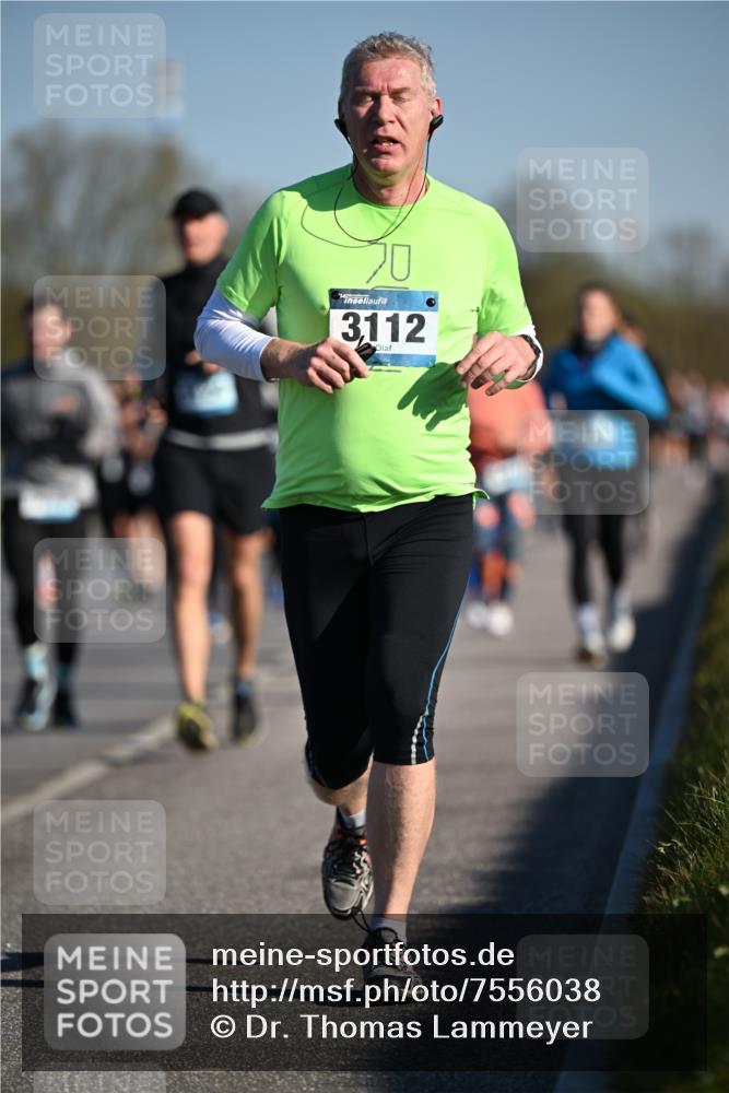 06.04.2025 - 44. Internationalen Wilhelmsburger Insellauf Dr. Thomas Lammeyer http://msf.ph/oto/7556038 06.04.2025 09:31:53 Laufen 3, 112 meine-sportfotos.de