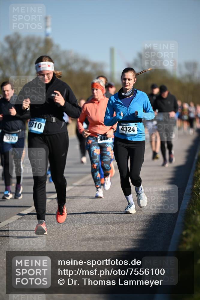 06.04.2025 - 44. Internationalen Wilhelmsburger Insellauf Dr. Thomas Lammeyer http://msf.ph/oto/7556100 06.04.2025 09:31:56 Laufen 3270, 5010, 4324 meine-sportfotos.de