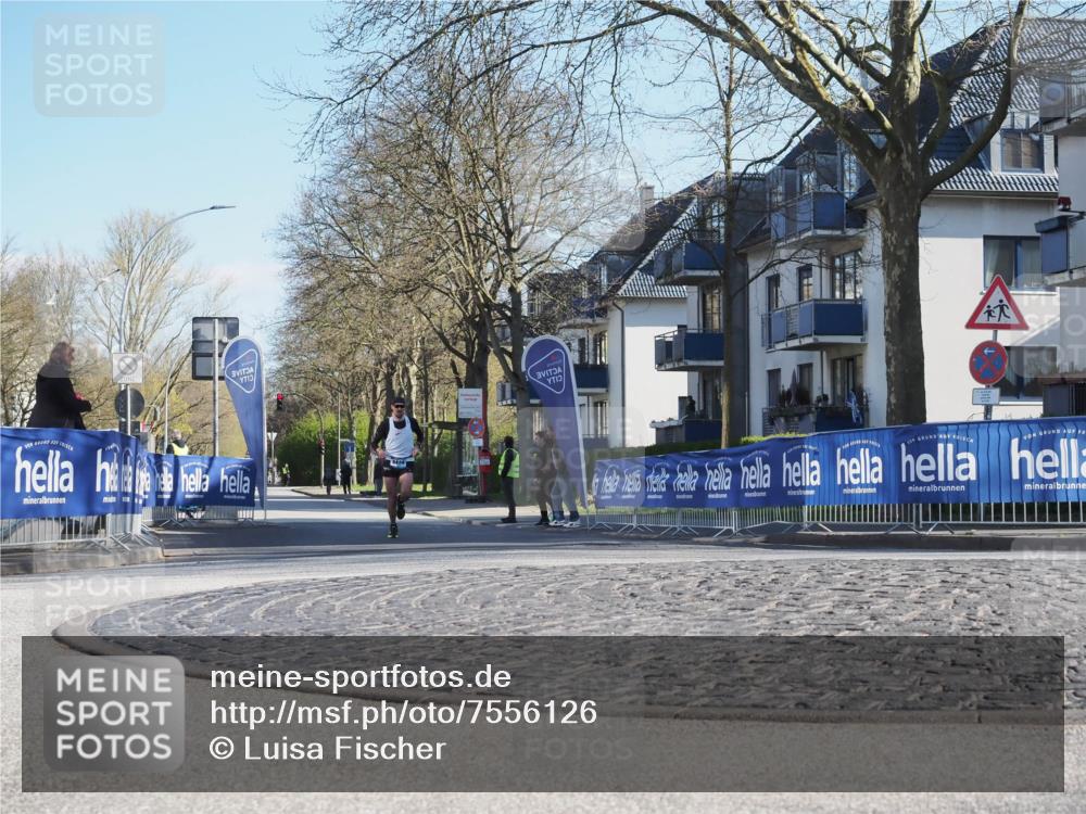 06.04.2025 - 44. Internationalen Wilhelmsburger Insellauf Luisa Fischer http://msf.ph/oto/7556126 06.04.2025 10:07:25 Ziel  meine-sportfotos.de