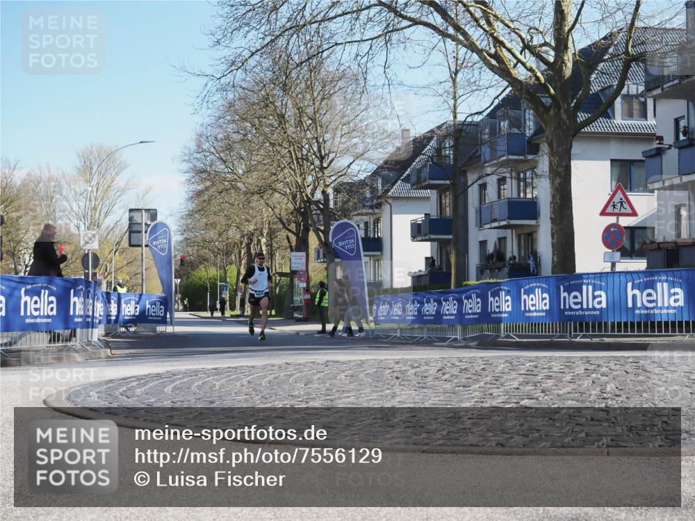06.04.2025 - 44. Internationalen Wilhelmsburger Insellauf Luisa Fischer http://msf.ph/oto/7556129 06.04.2025 10:07:25 Ziel 4414 meine-sportfotos.de