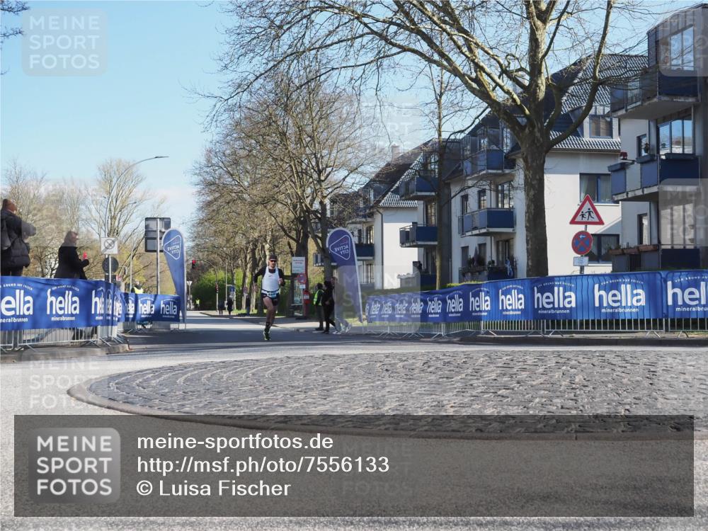 06.04.2025 - 44. Internationalen Wilhelmsburger Insellauf Luisa Fischer http://msf.ph/oto/7556133 06.04.2025 10:07:26 Ziel  meine-sportfotos.de