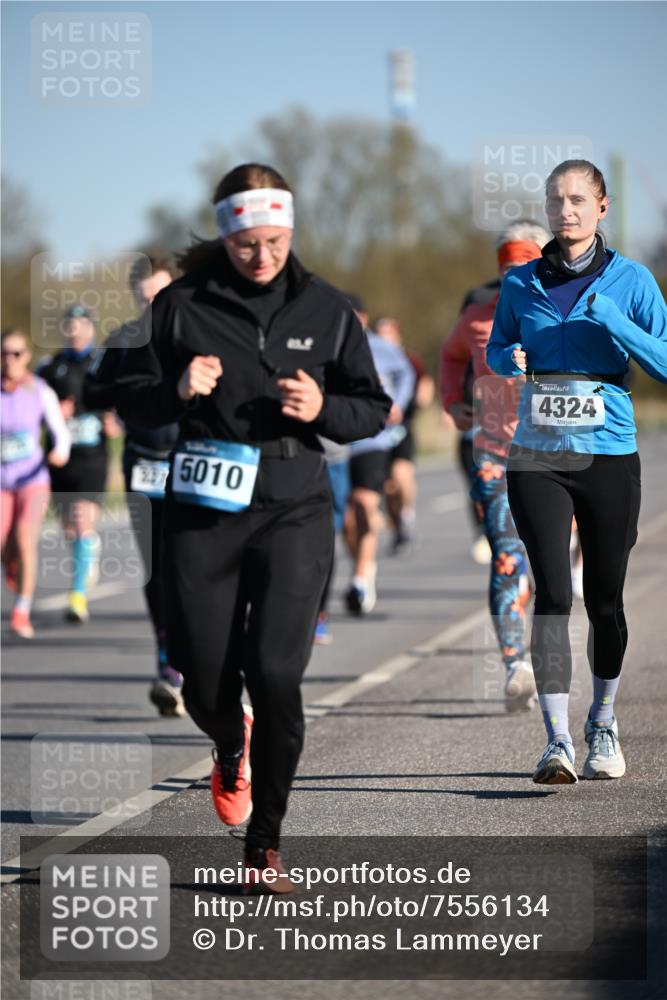 06.04.2025 - 44. Internationalen Wilhelmsburger Insellauf Dr. Thomas Lammeyer http://msf.ph/oto/7556134 06.04.2025 09:31:57 Laufen 5010, 4324 meine-sportfotos.de