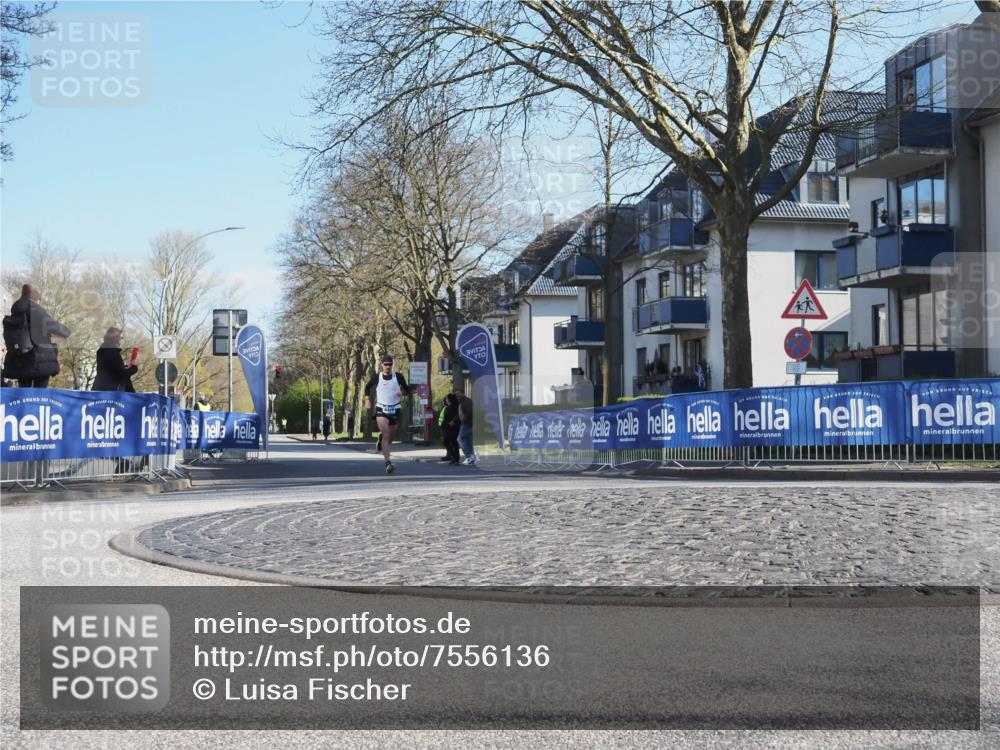 06.04.2025 - 44. Internationalen Wilhelmsburger Insellauf Luisa Fischer http://msf.ph/oto/7556136 06.04.2025 10:07:26 Ziel  meine-sportfotos.de