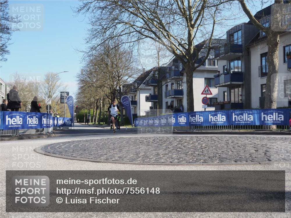 06.04.2025 - 44. Internationalen Wilhelmsburger Insellauf Luisa Fischer http://msf.ph/oto/7556148 06.04.2025 10:07:26 Ziel 3 meine-sportfotos.de