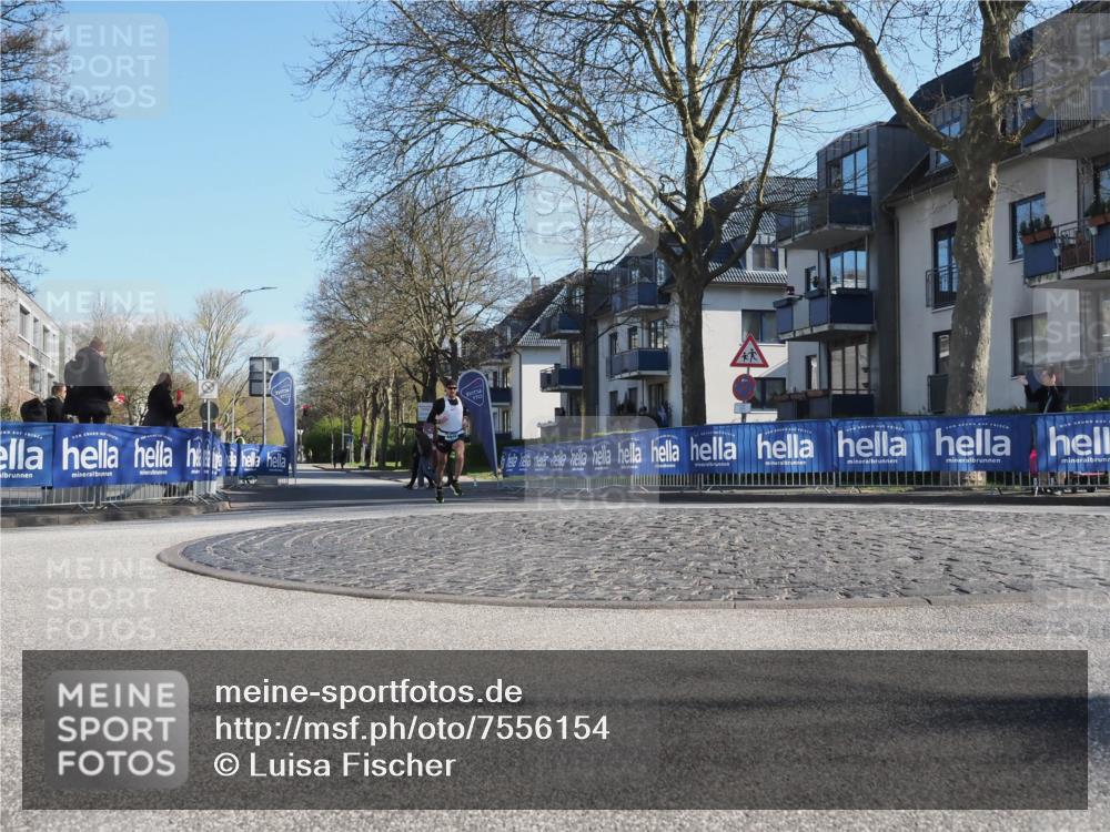 06.04.2025 - 44. Internationalen Wilhelmsburger Insellauf Luisa Fischer http://msf.ph/oto/7556154 06.04.2025 10:07:27 Ziel  meine-sportfotos.de