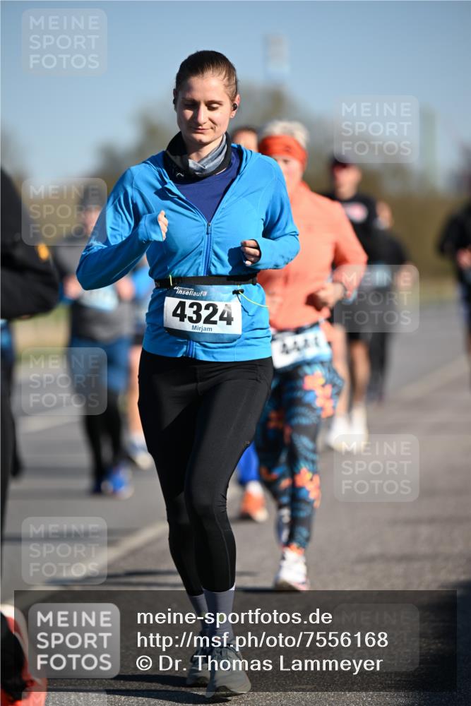 06.04.2025 - 44. Internationalen Wilhelmsburger Insellauf Dr. Thomas Lammeyer http://msf.ph/oto/7556168 06.04.2025 09:31:59 Laufen 4324, 4441 meine-sportfotos.de