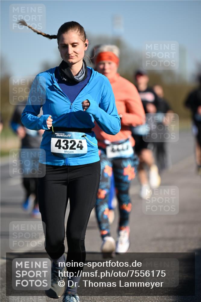 06.04.2025 - 44. Internationalen Wilhelmsburger Insellauf Dr. Thomas Lammeyer http://msf.ph/oto/7556175 06.04.2025 09:31:59 Laufen 44, 4324 meine-sportfotos.de