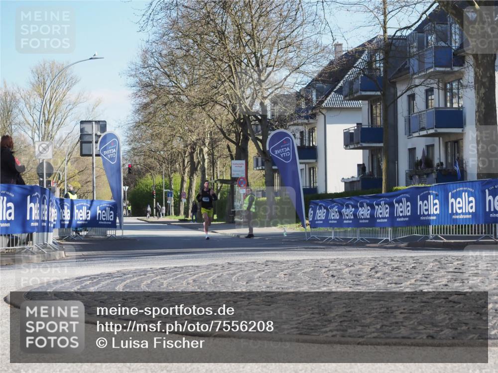 06.04.2025 - 44. Internationalen Wilhelmsburger Insellauf Luisa Fischer http://msf.ph/oto/7556208 06.04.2025 10:07:38 Ziel 1260 meine-sportfotos.de