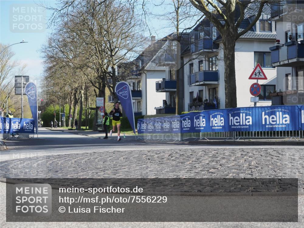 06.04.2025 - 44. Internationalen Wilhelmsburger Insellauf Luisa Fischer http://msf.ph/oto/7556229 06.04.2025 10:07:40 Ziel 3260 meine-sportfotos.de