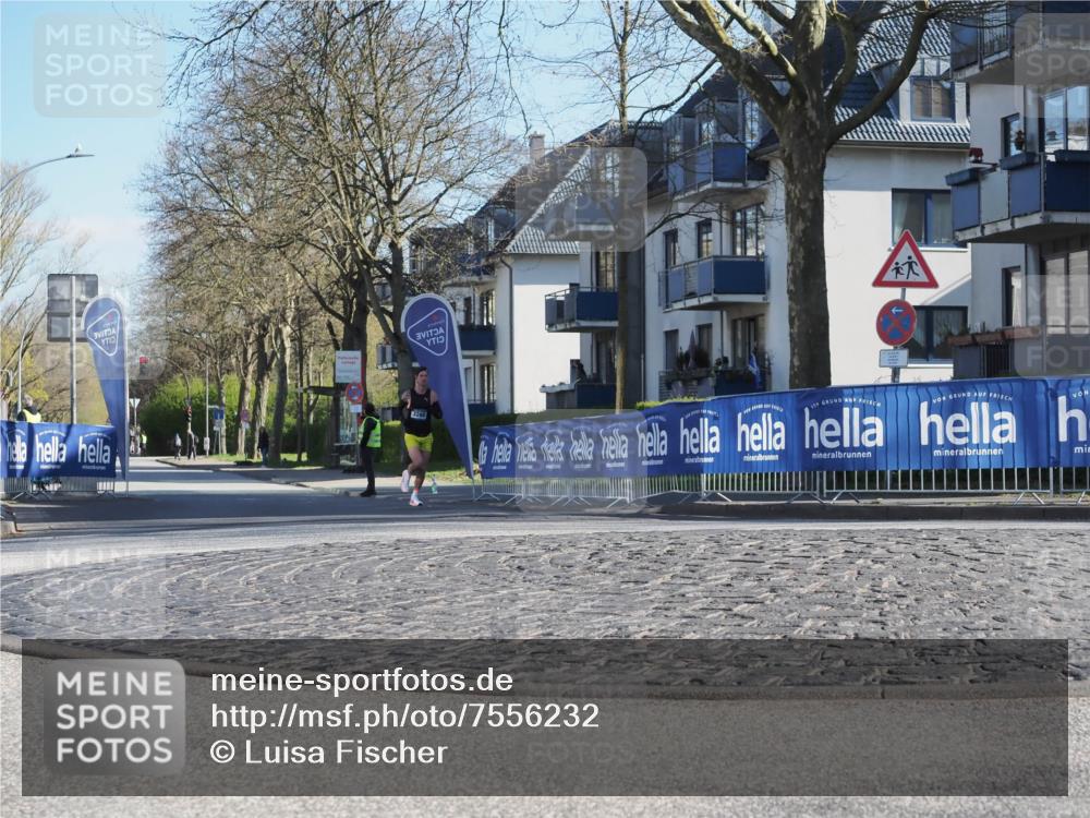 06.04.2025 - 44. Internationalen Wilhelmsburger Insellauf Luisa Fischer http://msf.ph/oto/7556232 06.04.2025 10:07:40 Ziel 3260 meine-sportfotos.de