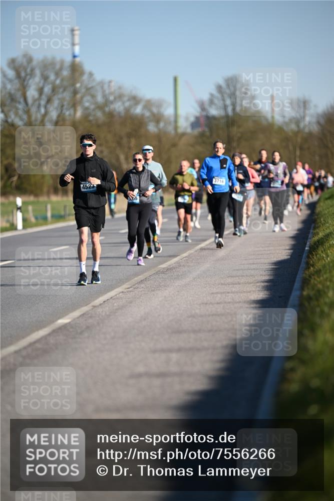 06.04.2025 - 44. Internationalen Wilhelmsburger Insellauf Dr. Thomas Lammeyer http://msf.ph/oto/7556266 06.04.2025 09:32:09 Laufen 3716, 4523 meine-sportfotos.de