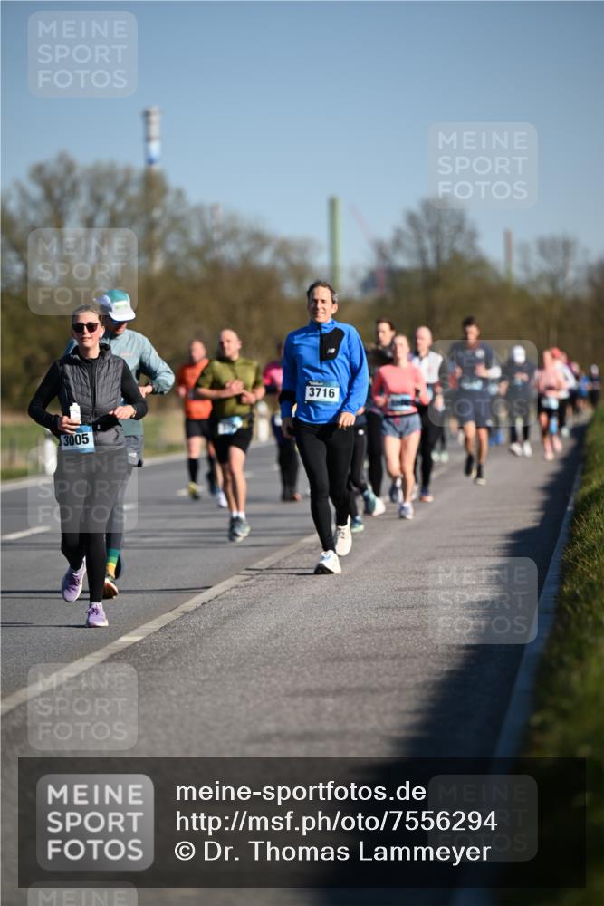 06.04.2025 - 44. Internationalen Wilhelmsburger Insellauf Dr. Thomas Lammeyer http://msf.ph/oto/7556294 06.04.2025 09:32:14 Laufen 3005, 3716 meine-sportfotos.de