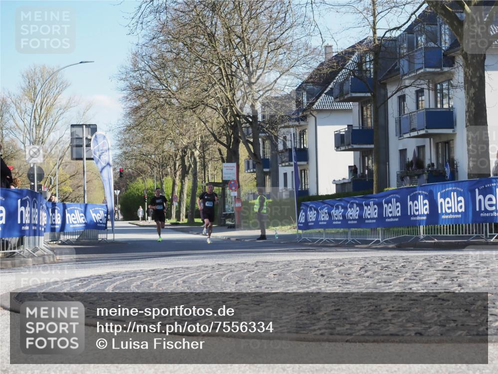 06.04.2025 - 44. Internationalen Wilhelmsburger Insellauf Luisa Fischer http://msf.ph/oto/7556334 06.04.2025 10:10:03 Ziel 4500, 4127 meine-sportfotos.de