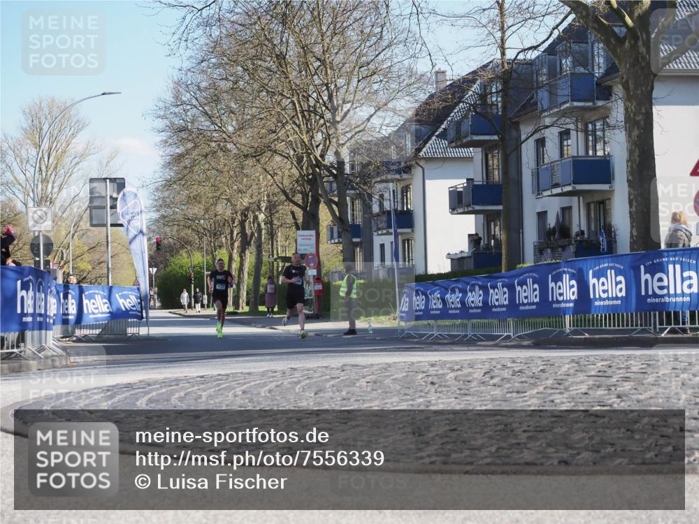 06.04.2025 - 44. Internationalen Wilhelmsburger Insellauf Luisa Fischer http://msf.ph/oto/7556339 06.04.2025 10:10:04 Ziel 4127 meine-sportfotos.de