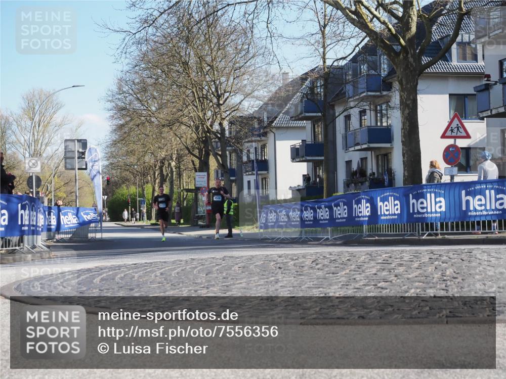 06.04.2025 - 44. Internationalen Wilhelmsburger Insellauf Luisa Fischer http://msf.ph/oto/7556356 06.04.2025 10:10:05 Ziel 4127, 4500 meine-sportfotos.de