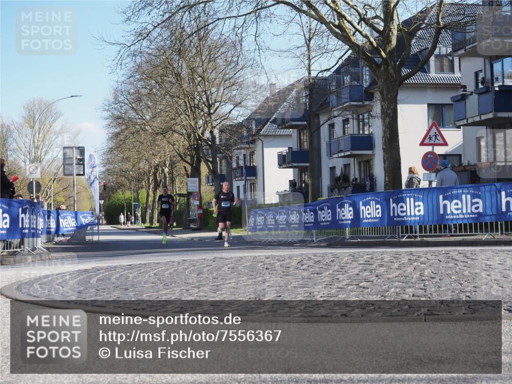 06.04.2025 - 44. Internationalen Wilhelmsburger Insellauf Luisa Fischer http://msf.ph/oto/7556367 06.04.2025 10:10:05 Ziel 4127 meine-sportfotos.de