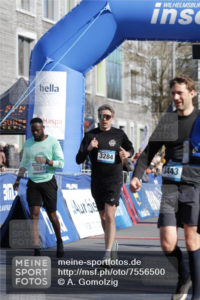 06.04.2025 - 44. Internationalen Wilhelmsburger Insellauf A. Gomolzig http://msf.ph/oto/7556500 06.04.2025 10:29:18 Ziel 3284, 3443, 3611, 5021 meine-sportfotos.de