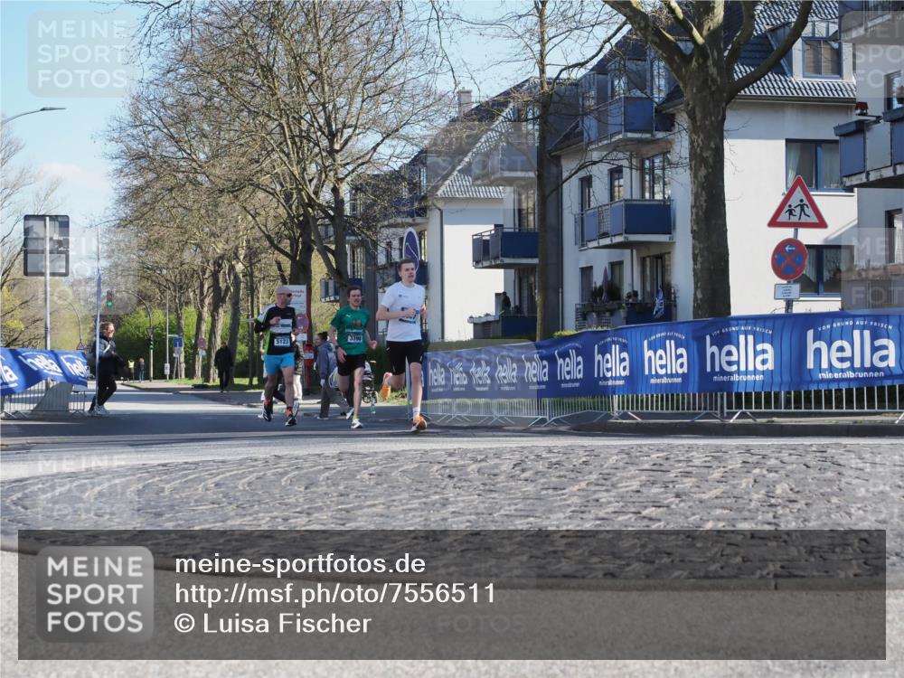 06.04.2025 - 44. Internationalen Wilhelmsburger Insellauf Luisa Fischer http://msf.ph/oto/7556511 06.04.2025 10:11:04 Ziel 3398, 5123 meine-sportfotos.de