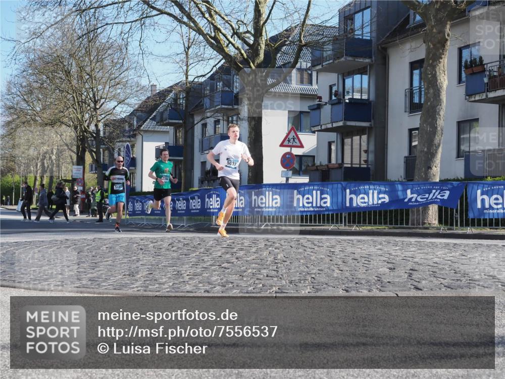 06.04.2025 - 44. Internationalen Wilhelmsburger Insellauf Luisa Fischer http://msf.ph/oto/7556537 06.04.2025 10:11:06 Ziel 5123, 3398, 5037 meine-sportfotos.de