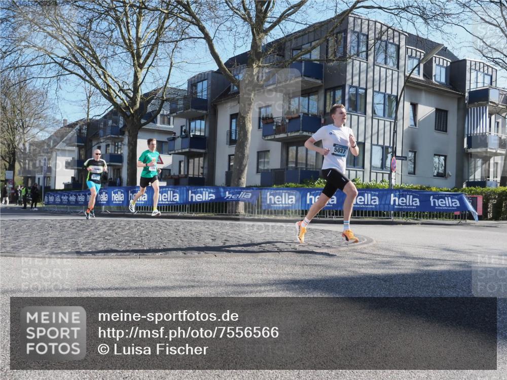 06.04.2025 - 44. Internationalen Wilhelmsburger Insellauf Luisa Fischer http://msf.ph/oto/7556566 06.04.2025 10:11:07 Ziel 5037, 5123 meine-sportfotos.de